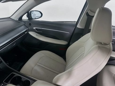 Used 2025 Hyundai Sonata SEL FWD image 22