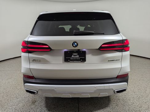 Used 2024 BMW X5 sDrive40i w/ Premium Package RWD image 6