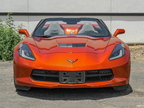 Used 2015 Chevrolet Corvette Stingray Convertible w/ 2LT Preferred Equipment Group RWD image 8