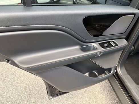 New 2026 Lincoln Aviator 2WD w/ Jet Appearance Package image 22
