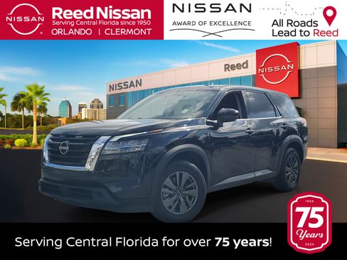 Used 2022 Nissan Pathfinder S FWD image 1