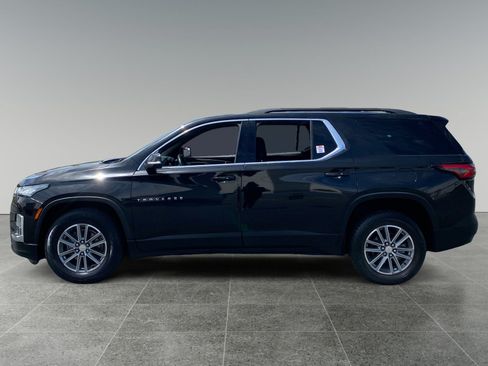 Used 2023 Chevrolet Traverse LT AWD/4WD image 2
