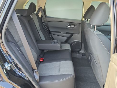 Certified 2026 Nissan Rogue SV FWD image 13