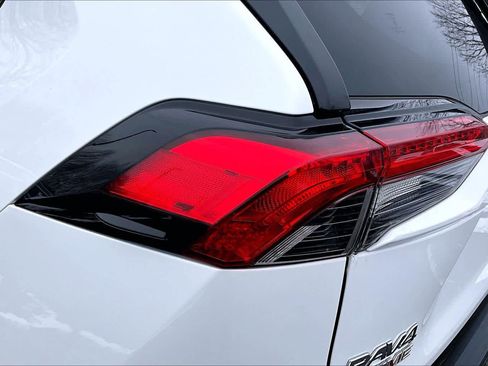 Certified 2023 Toyota RAV4 SE image 25