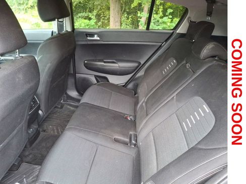 Used 2018 Kia Sportage LX AWD/4WD image 10