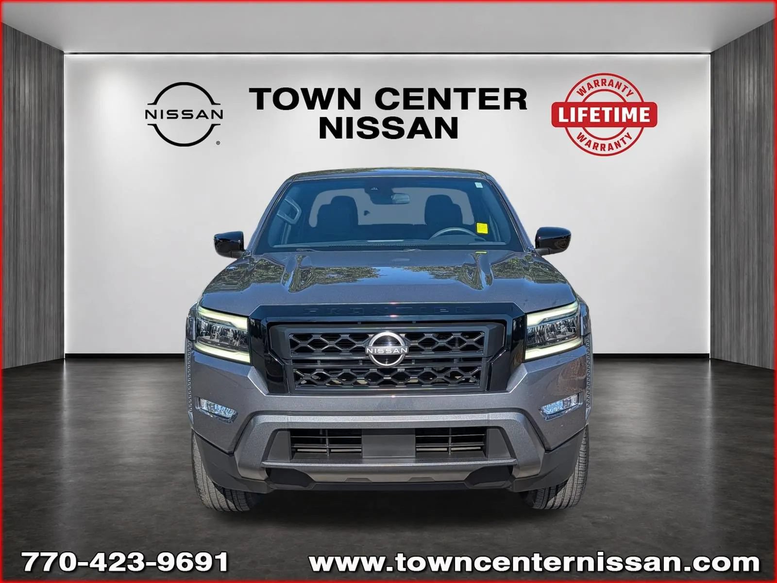 Used 2023 Nissan Frontier SV w/ Midnight Edition Package RWD image 2