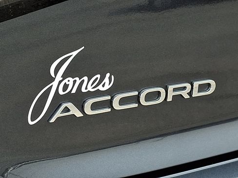 Certified 2025 Honda Accord SE image 29