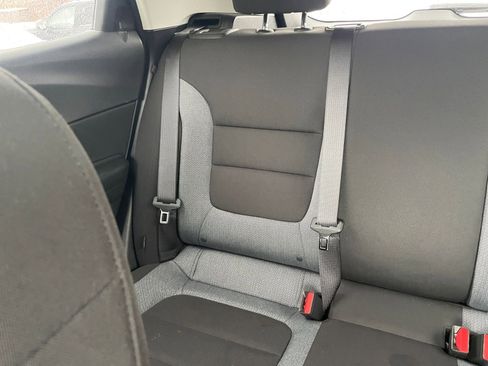 Used 2025 Chevrolet TrailBlazer LT image 39