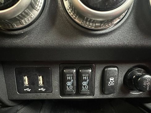 Used 2023 Mitsubishi Outlander Sport SE AWD/4WD image 6