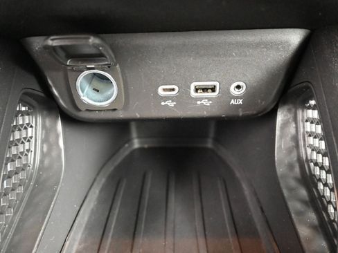 Used 2023 Chevrolet TrailBlazer LT FWD image 20