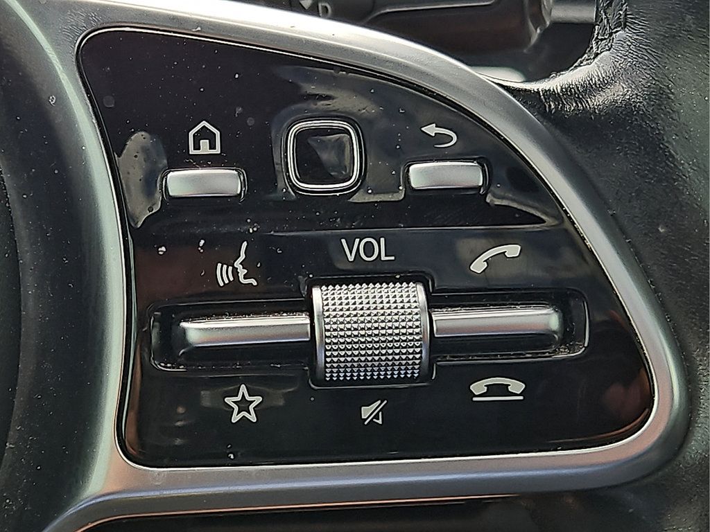 Used 2020 Mercedes-Benz CLA 250 4MATIC image 23