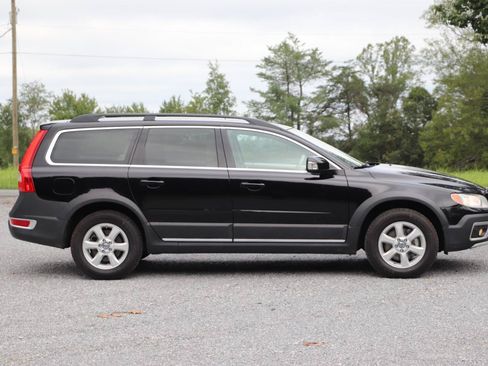 Used 2010 Volvo XC70 3.2 AWD/4WD image 2
