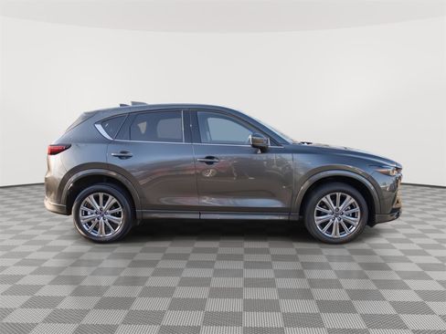Used 2022 MAZDA CX-5 Signature image 23