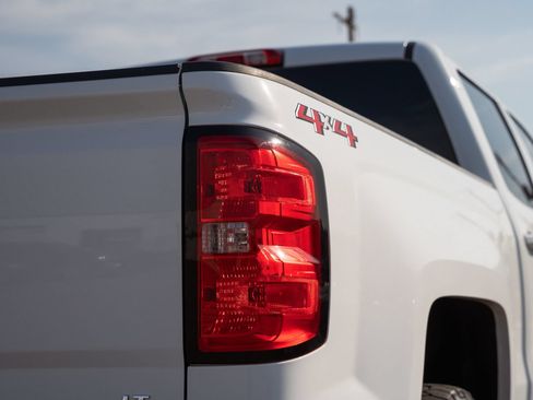 Used 2018 Chevrolet Silverado 1500 LT w/ All Star Edition AWD/4WD image 14