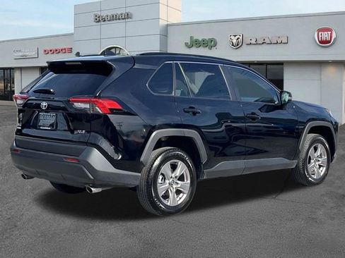 Used 2025 Toyota RAV4 XLE FWD image 7