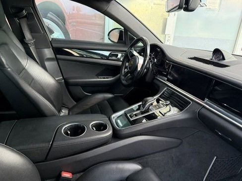 Used 2017 Porsche Panamera 4 AWD/4WD image 12