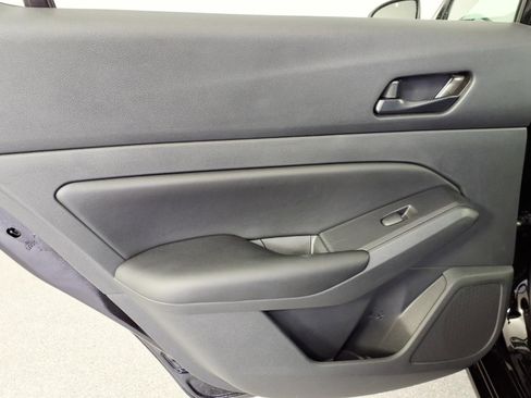 Used 2024 Nissan Altima 2.5 S image 22