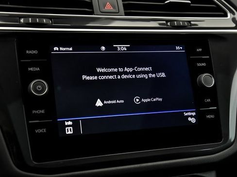 Certified 2024 Volkswagen Tiguan SE R-Line image 20