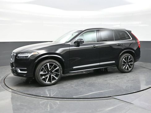 Used 2023 Volvo XC90 B6 Plus AWD/4WD image 3