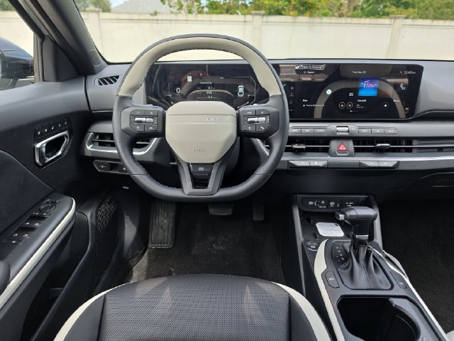 New 2026 Kia K4 GT-Line w/ GT-Line Premium Package FWD image 8