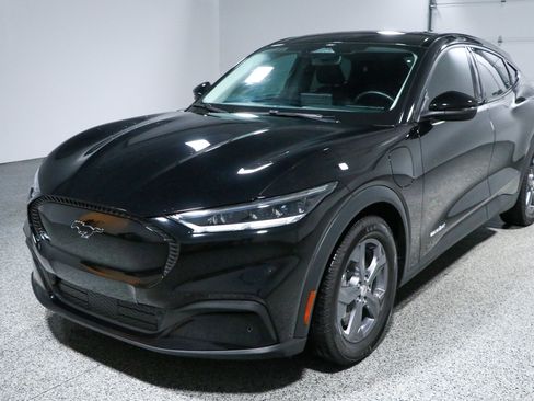 Used 2022 Ford Mustang Mach-E Select RWD image 29