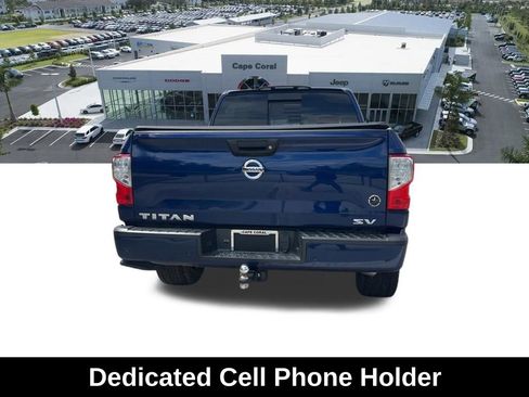 Used 2021 Nissan Titan SV w/ SV Convenience Package RWD image 16