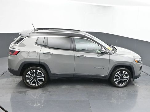 Used 2024 Jeep Compass Limited image 40