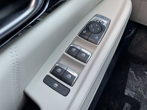 New 2026 Kia Carnival SX Prestige FWD image 27
