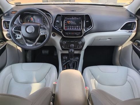 Used 2022 Jeep Cherokee Limited AWD/4WD image 15
