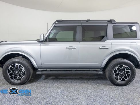 Used 2024 Ford Bronco Outer Banks AWD/4WD image 4