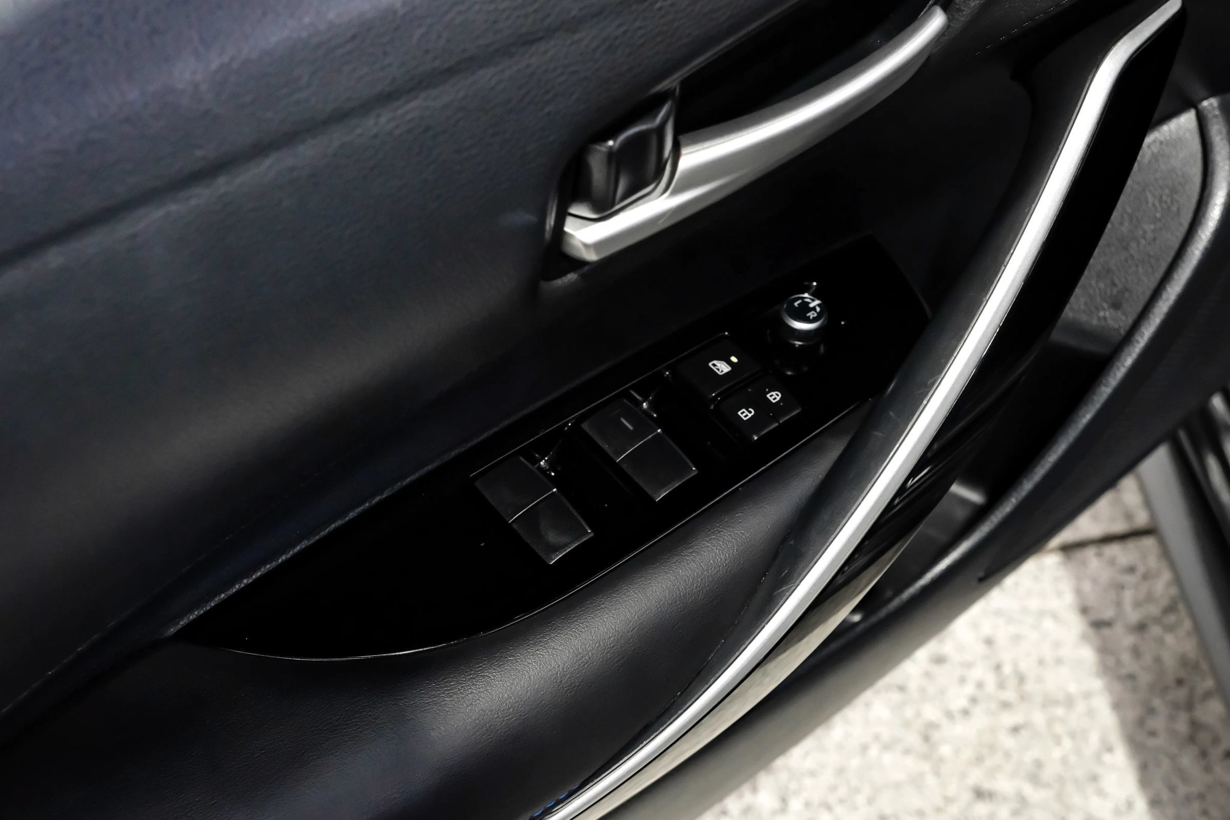 Used 2020 Toyota Corolla XSE FWD image 49