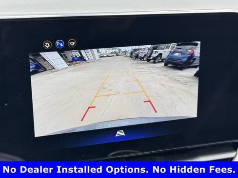 Used 2026 Chevrolet Equinox LT FWD image 18