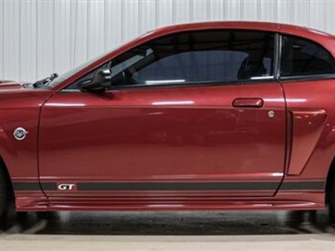 Used 2004 Ford Mustang GT Premium RWD image 2