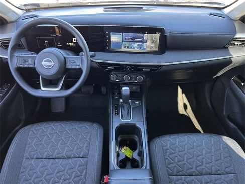 Certified 2025 Nissan Kicks SV w/ SV Premium Package image 9