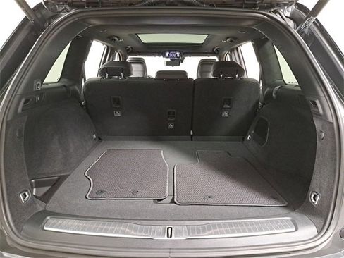 Used 2024 Jeep Grand Cherokee Summit image 10