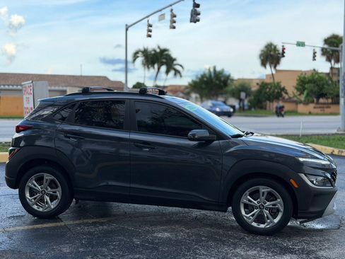 Used 2022 Hyundai Kona SEL w/ Convenience Package AWD/4WD image 2