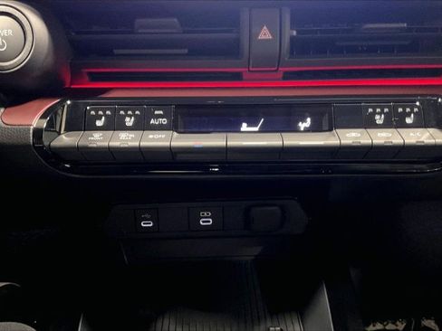 New 2026 Toyota Prius XSE Premium FWD image 22