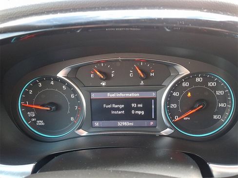 Used 2023 Chevrolet Traverse RS image 22