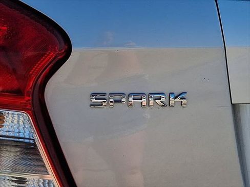 Used 2019 Chevrolet Spark LT FWD image 31