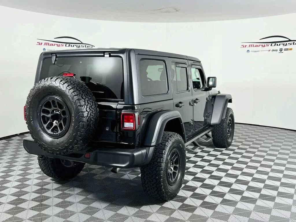 Used 2023 Jeep Wrangler Unlimited Sport w/ Xtreme 35 Tire Package AWD/4WD image 8