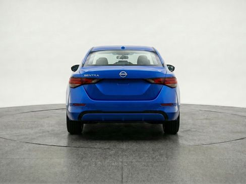 Used 2025 Nissan Sentra SV FWD image 7