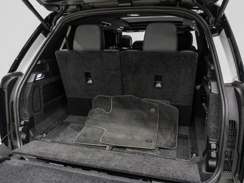 Used 2025 Land Rover Range Rover Long Wheelbase SE image 51