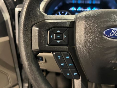 Used 2022 Ford F450 XLT w/ XLT Premium Package image 13