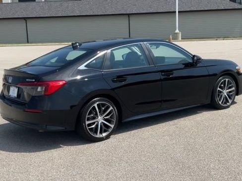 Used 2024 Honda Civic Touring image 8