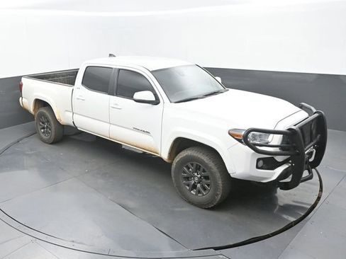 Used 2023 Toyota Tacoma SR5 w/ Technology Package AWD/4WD image 13