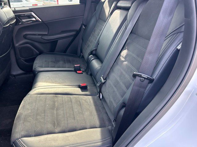 Used 2024 Mitsubishi Outlander SE FWD image 10