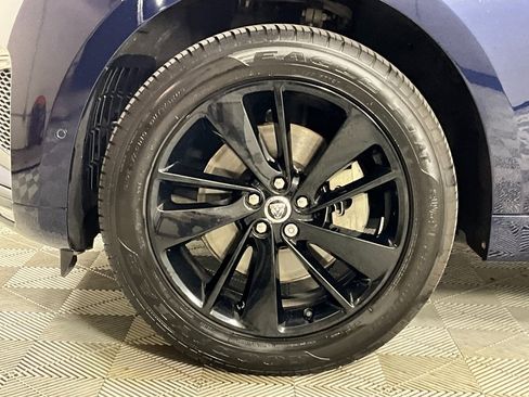 Used 2025 Jaguar F-PACE R-Dynamic S image 29