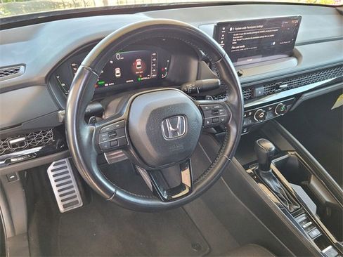 Used 2024 Honda Accord Sport image 9
