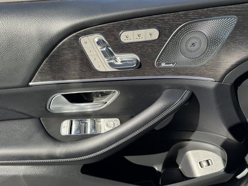 New 2026 Mercedes-Benz GLS 450 4MATIC image 9