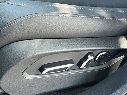 Used 2025 Acura RDX SH-AWD image 29